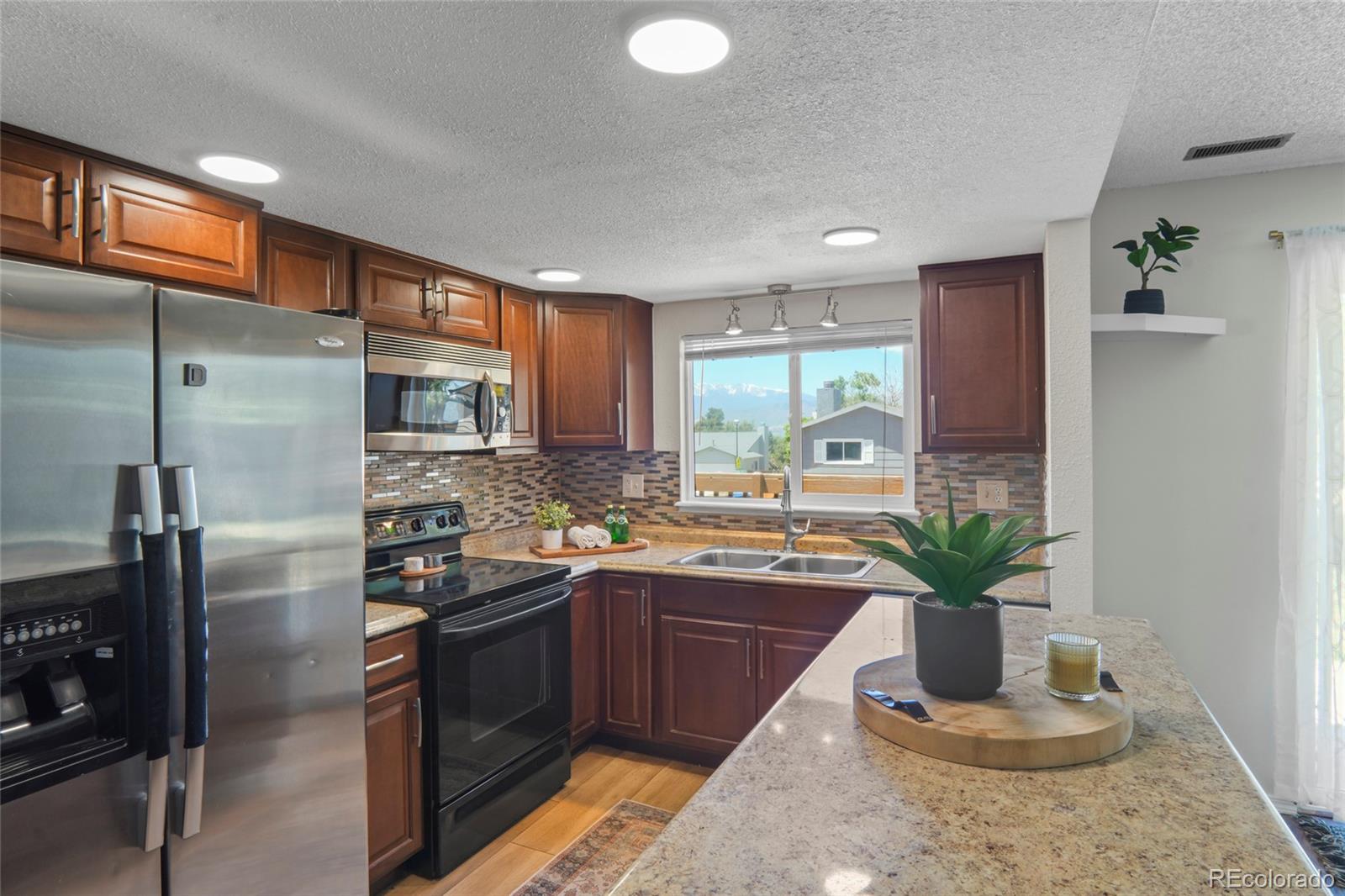 MLS Image #12 for 8010  essington drive,colorado springs, Colorado