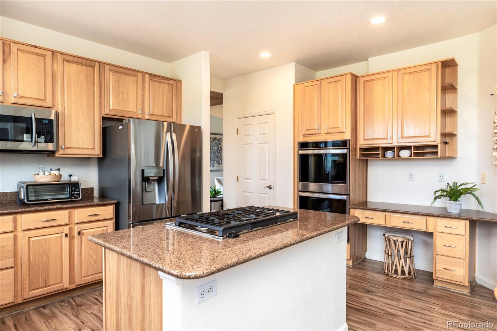 MLS Image #11 for 843  glenarbor circle,longmont, Colorado