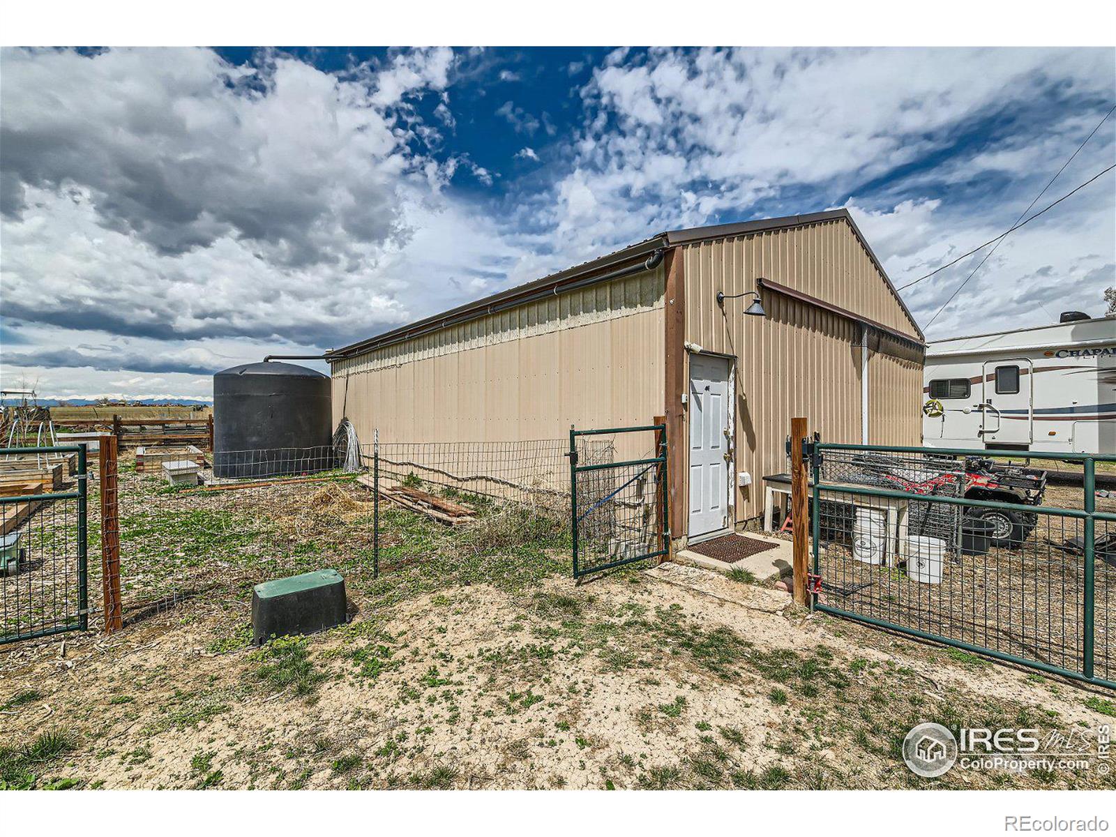 MLS Image #23 for 2637  county road 19 road,fort lupton, Colorado