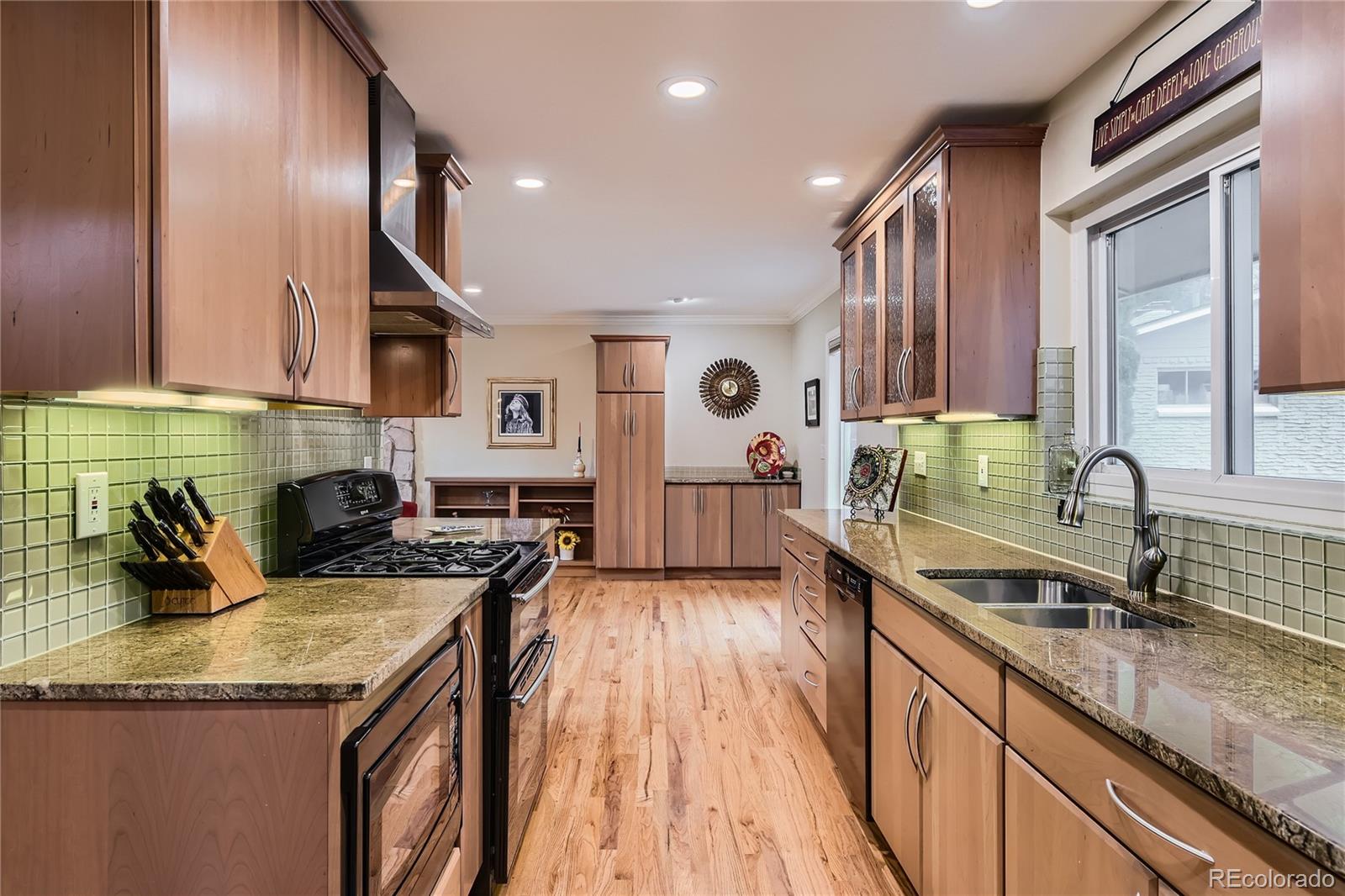 MLS Image #14 for 5430 w plymouth drive,littleton, Colorado