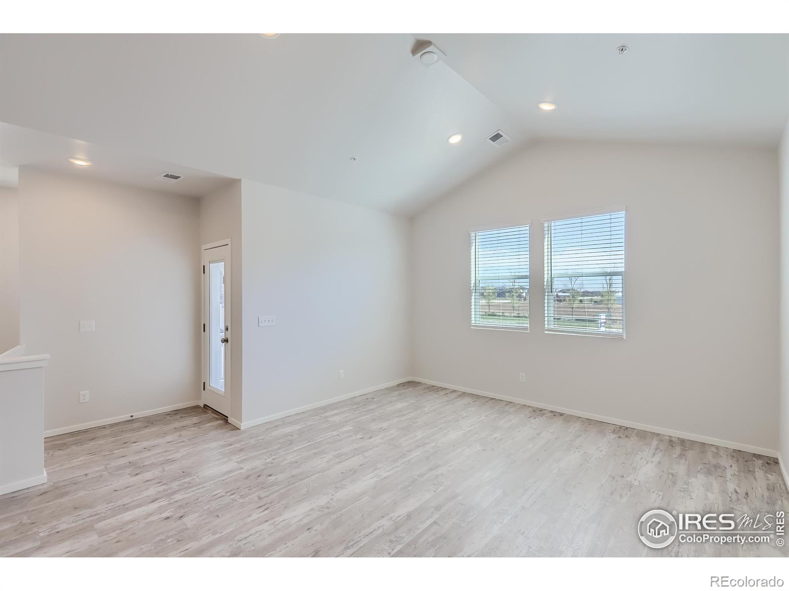 MLS Image #4 for 2078  autumn moon drive,windsor, Colorado