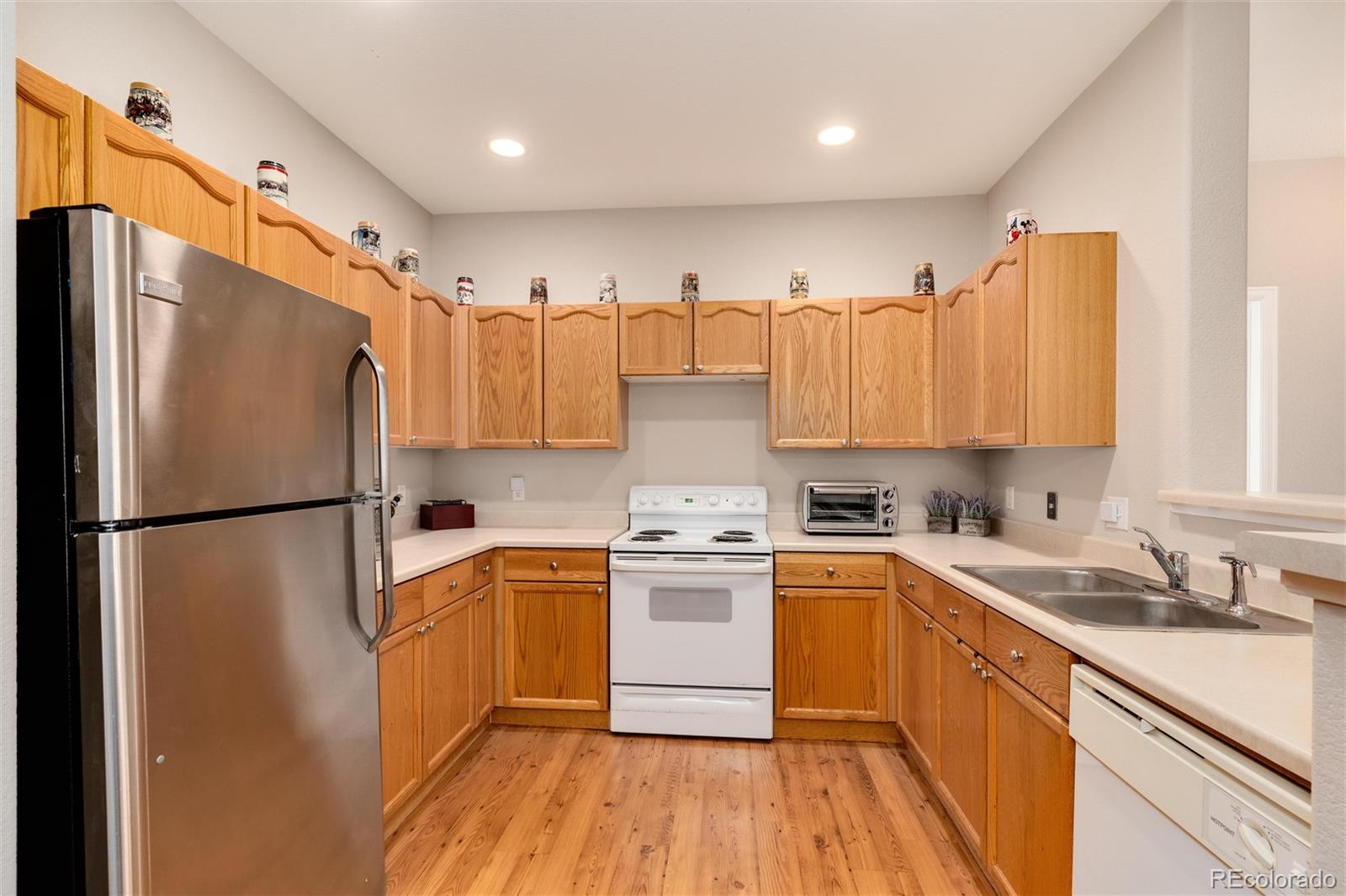 MLS Image #17 for 8445 s holland way 106,littleton, Colorado