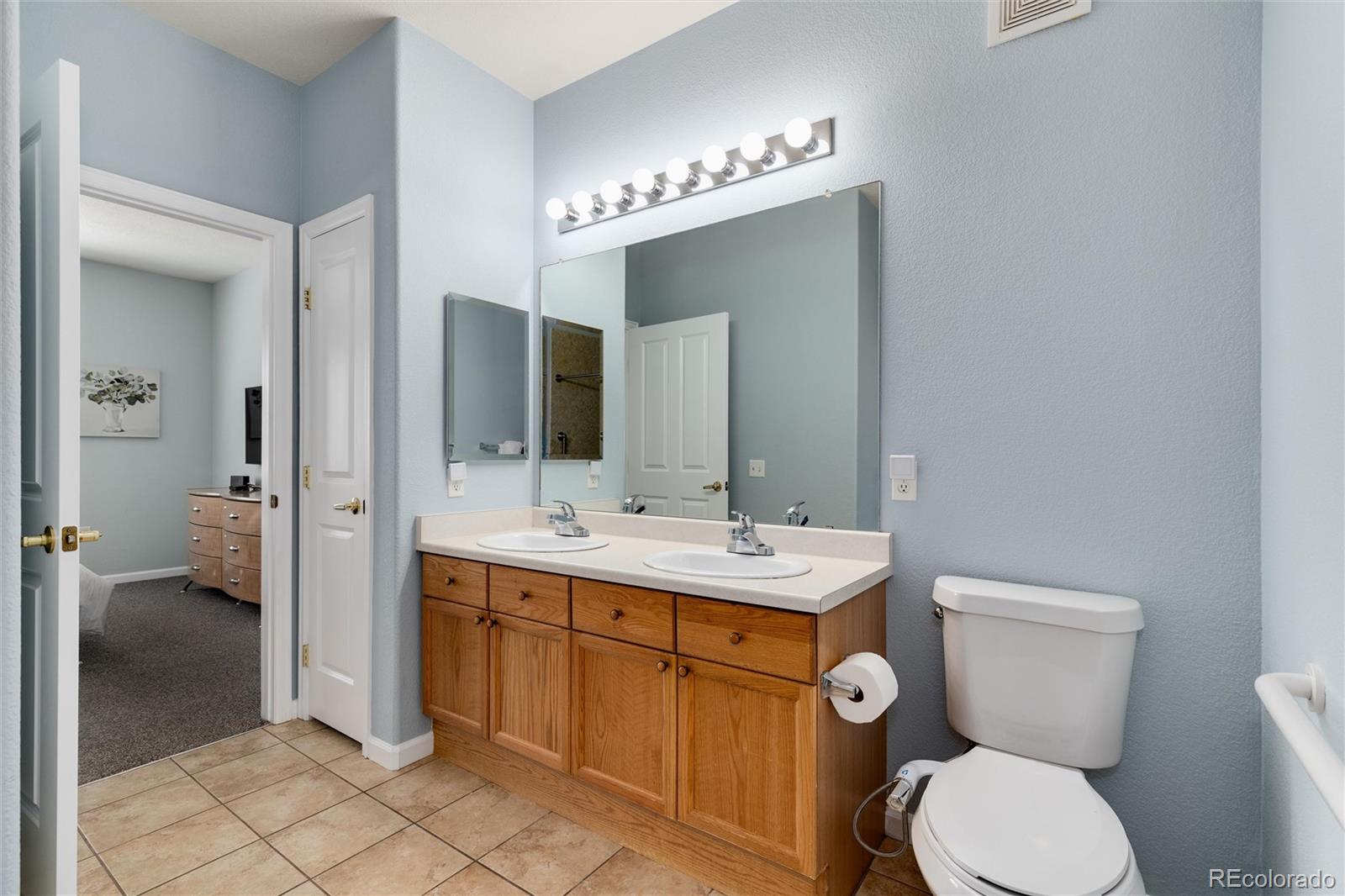 MLS Image #26 for 8445 s holland way 106,littleton, Colorado