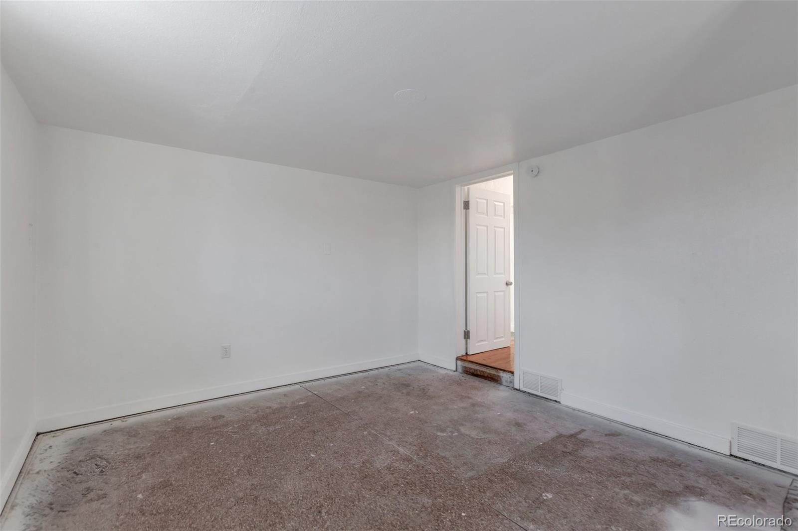MLS Image #10 for 950 s leyden street,denver, Colorado