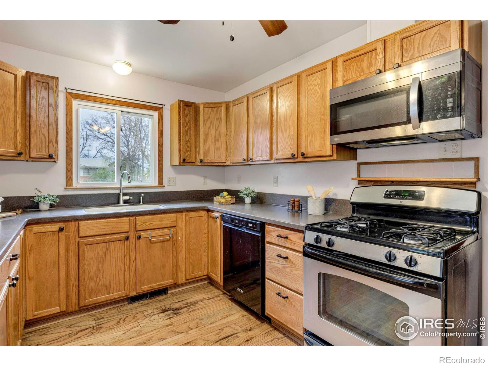 MLS Image #19 for 408 s impala drive,fort collins, Colorado