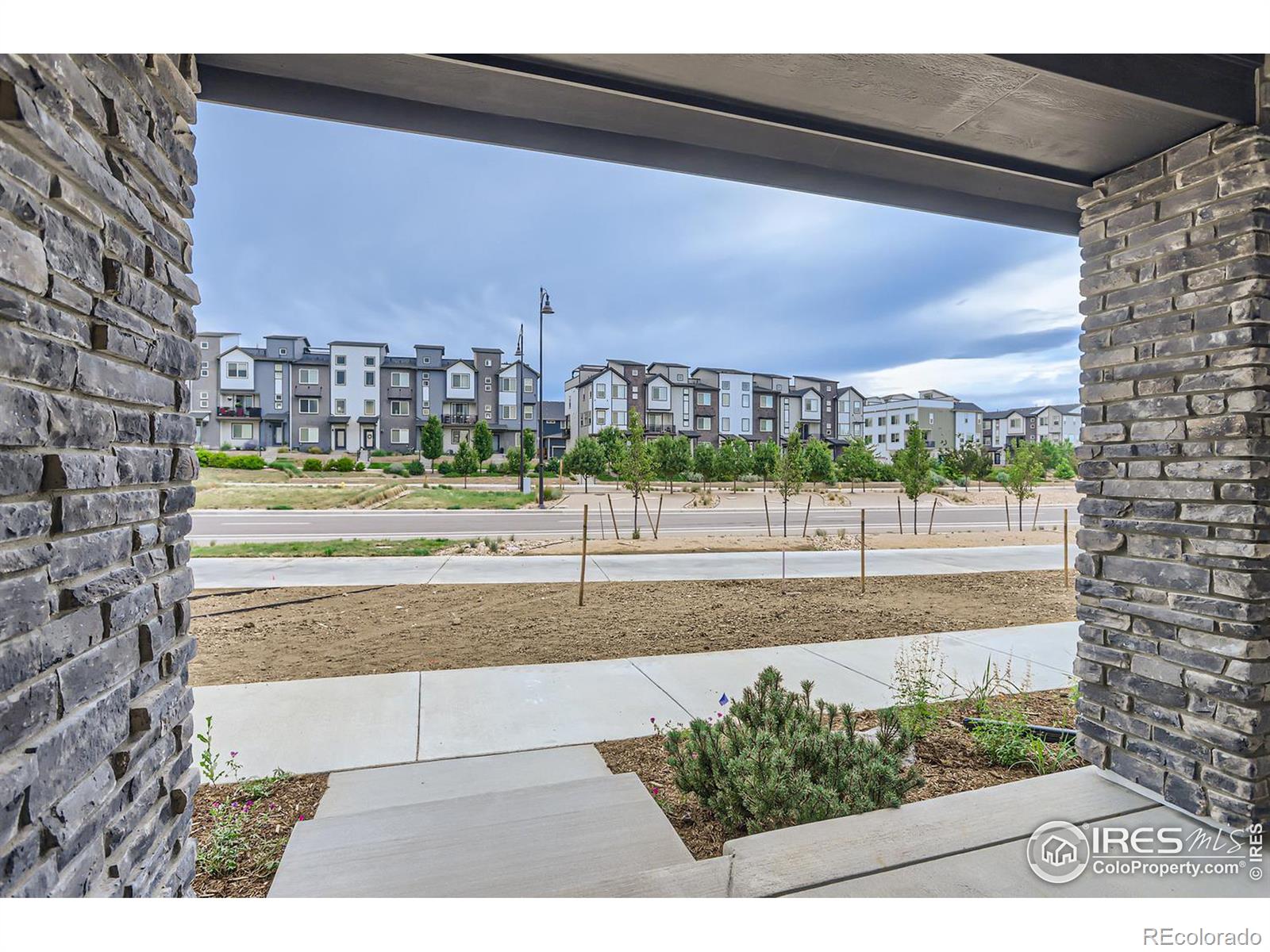 MLS Image #26 for 1765  peak loop,broomfield, Colorado