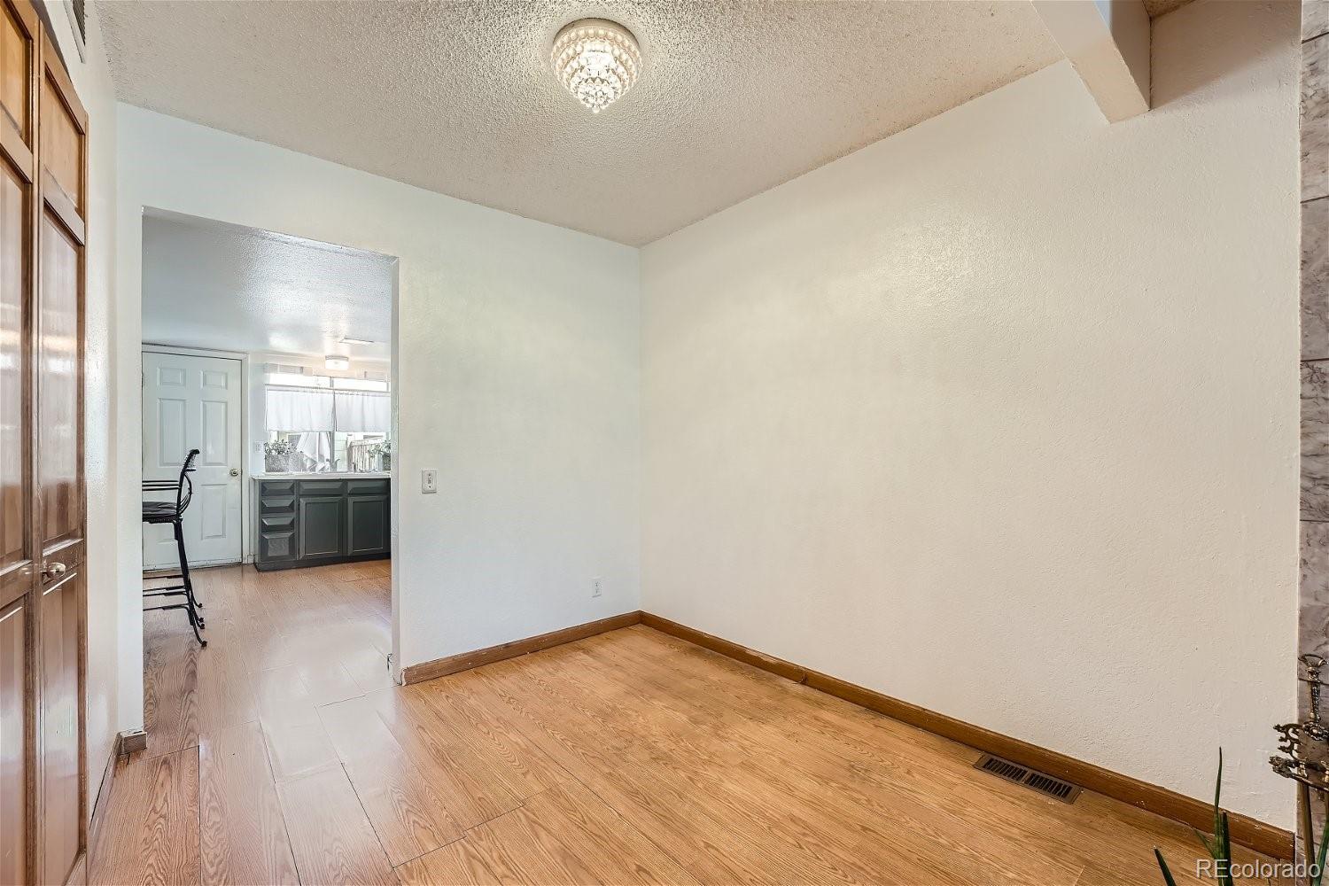 MLS Image #5 for 3502 s kittredge street c,aurora, Colorado