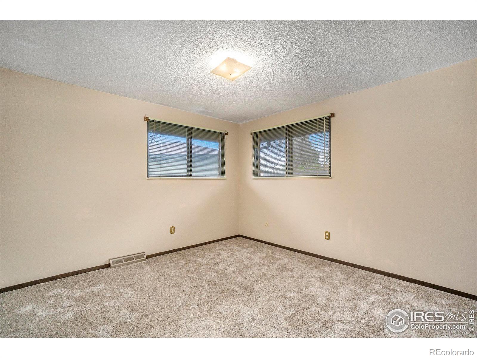 MLS Image #16 for 2433  pitch pine court,loveland, Colorado