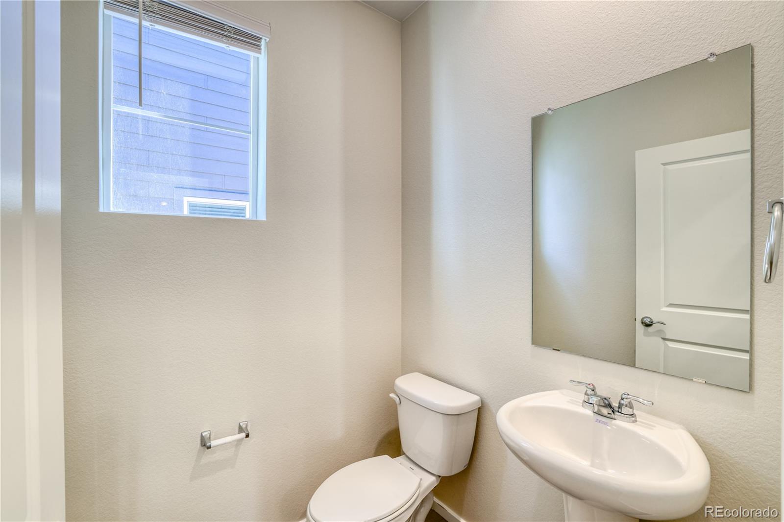 MLS Image #22 for 23851 e 40th avenue,aurora, Colorado