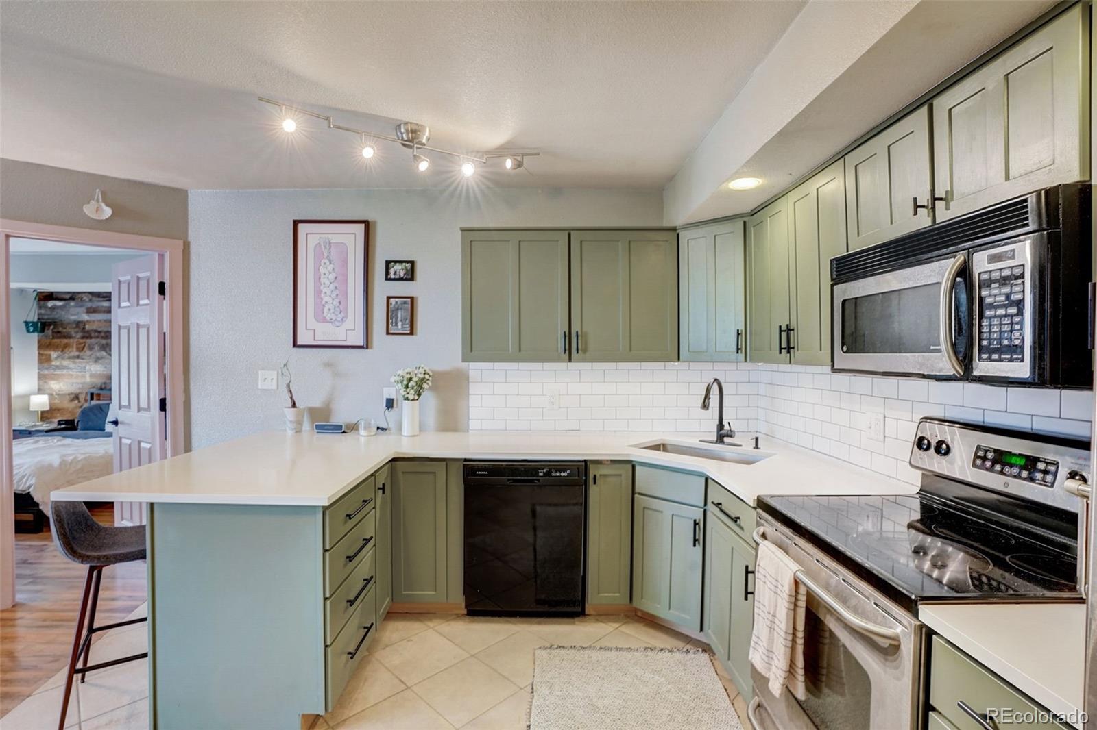 MLS Image #2 for 601 w 11th avenue,denver, Colorado