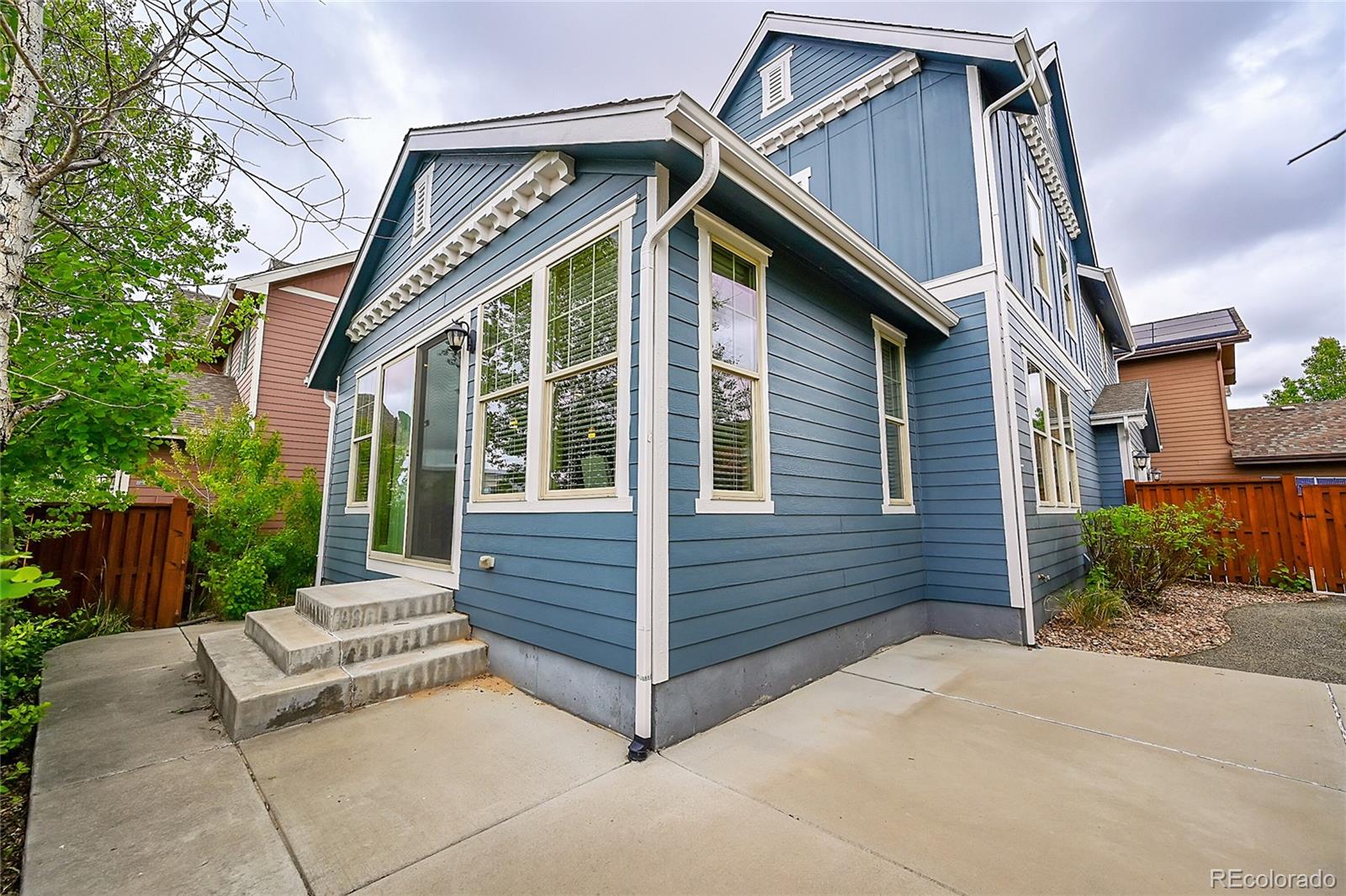 MLS Image #36 for 8432 e 49th place,denver, Colorado