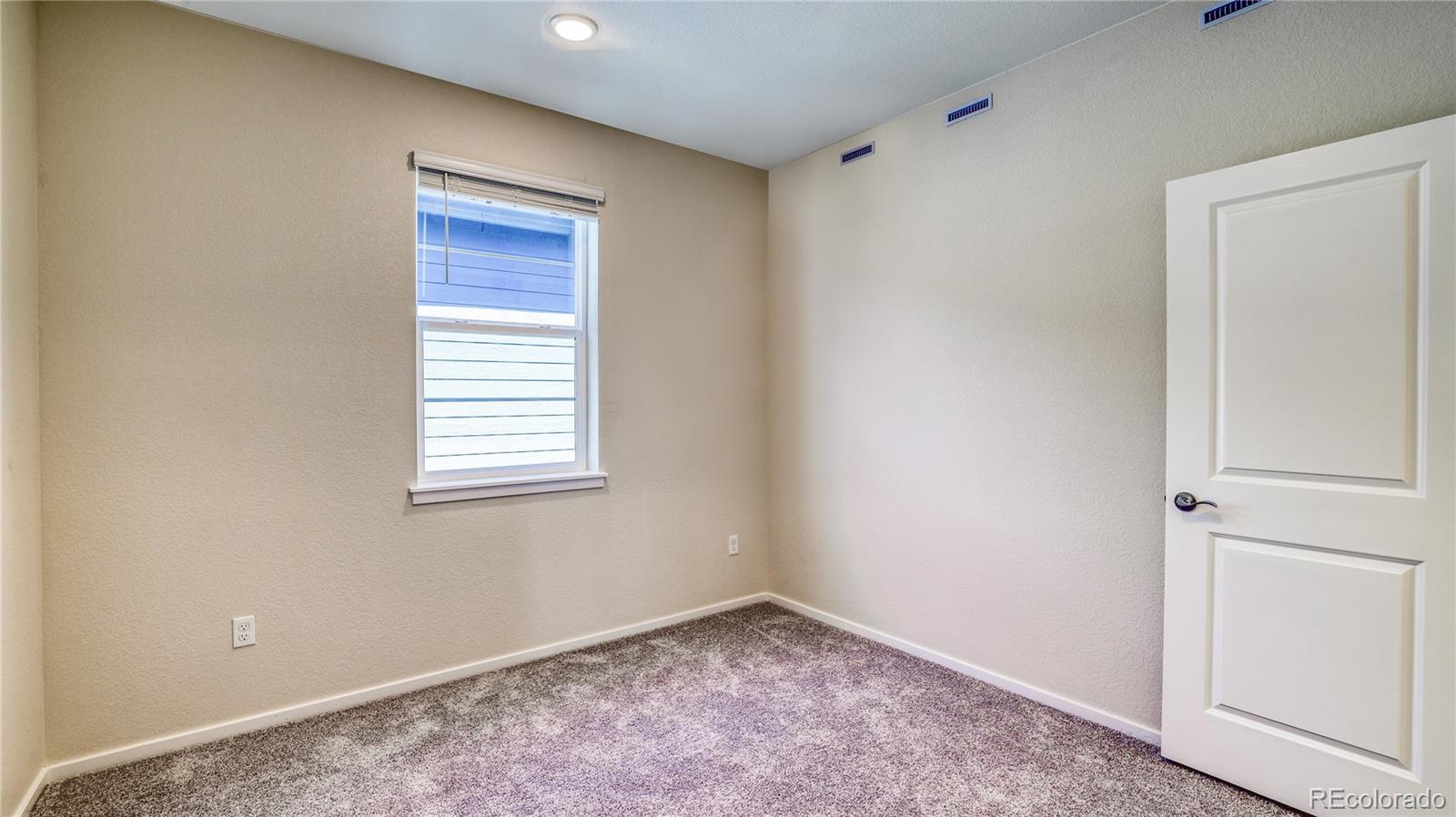 MLS Image #21 for 23681 e 40th avenue,aurora, Colorado