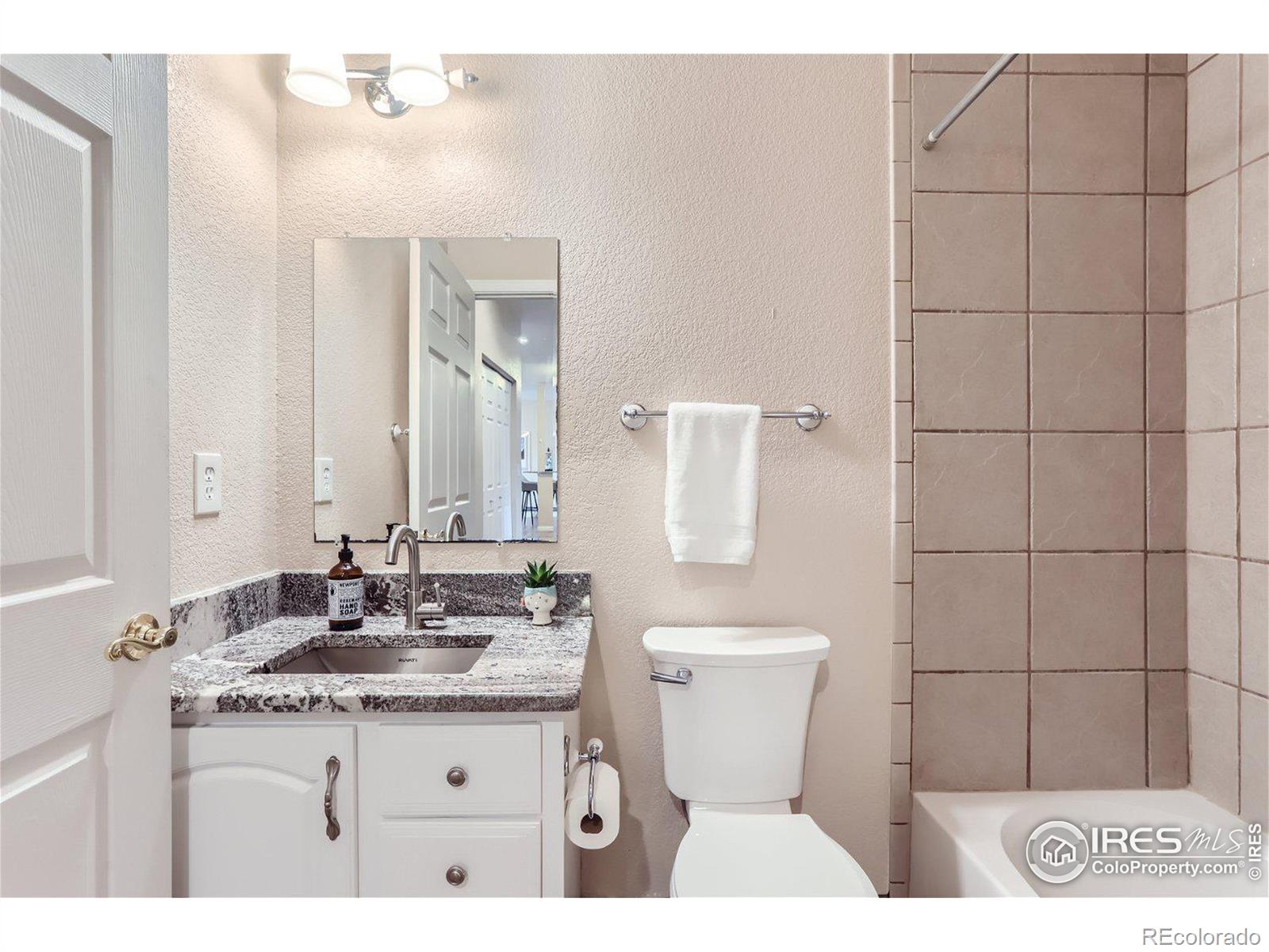 MLS Image #17 for 8563 w 48th place,arvada, Colorado