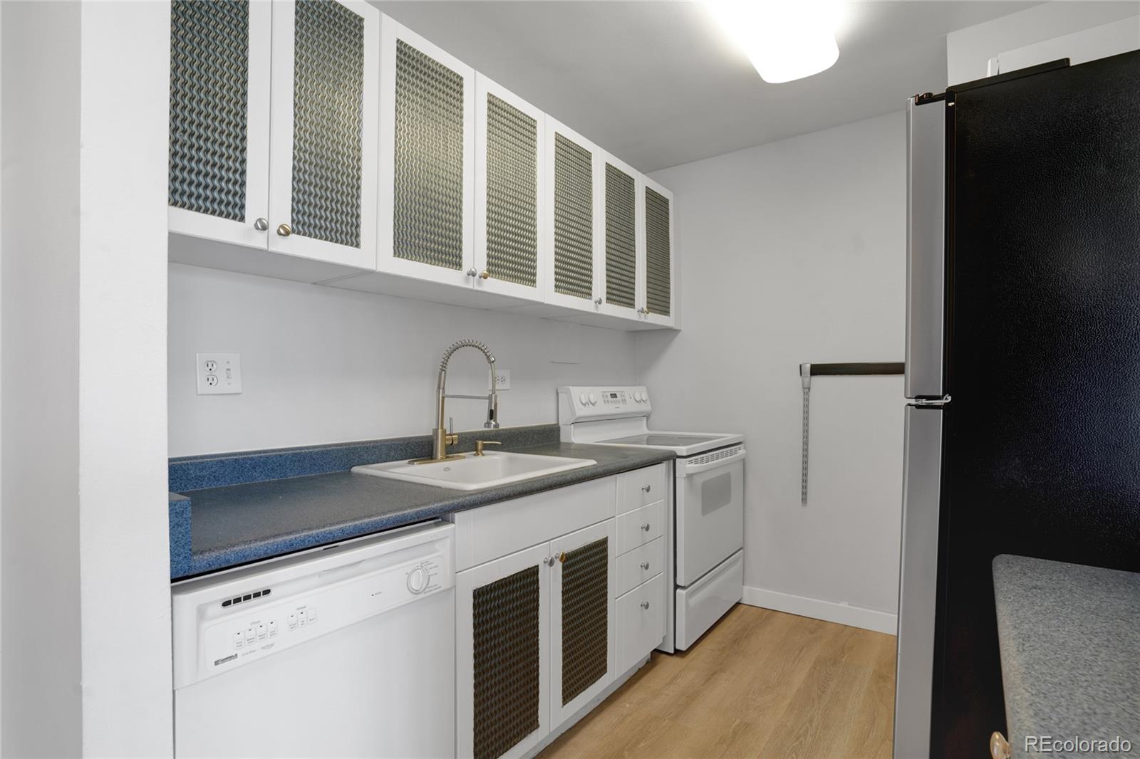 MLS Image #11 for 3100 e cherry creek drive,denver, Colorado