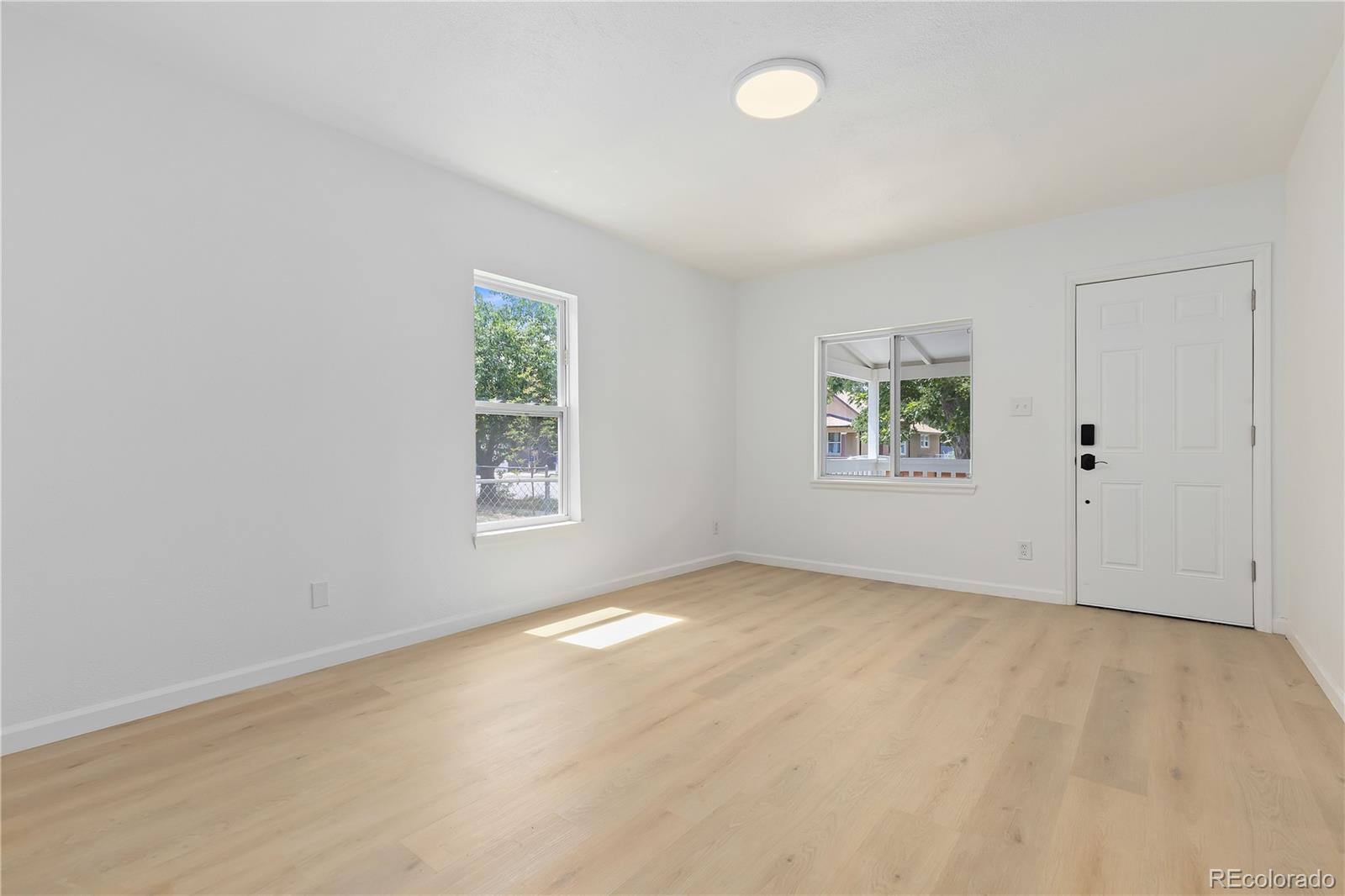 MLS Image #5 for 4320  clayton street,denver, Colorado