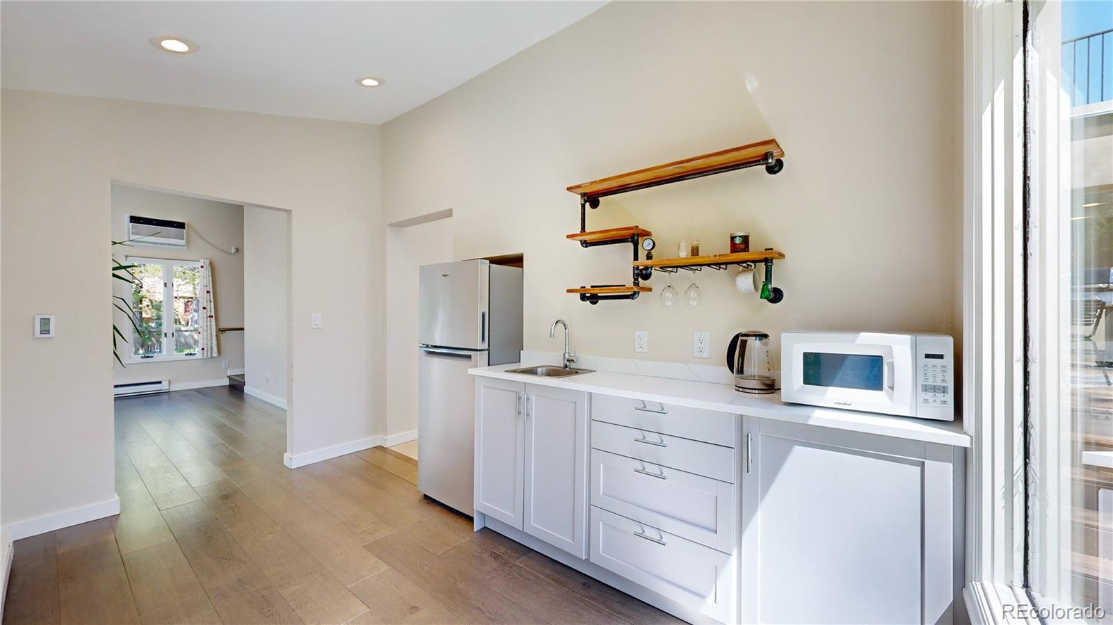 MLS Image #23 for 1640  kearney street,denver, Colorado