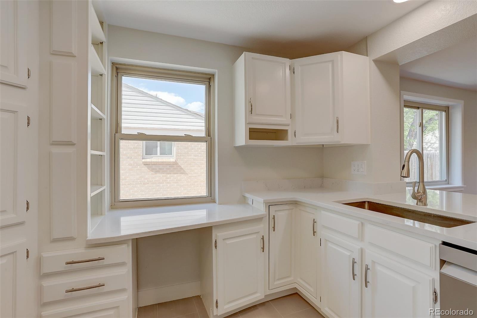 MLS Image #5 for 364 s leyden street,denver, Colorado