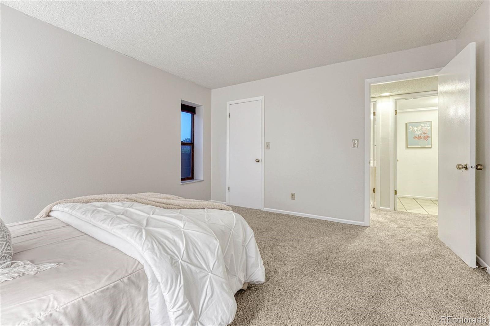 MLS Image #15 for 144 w rockrimmon boulevard,colorado springs, Colorado