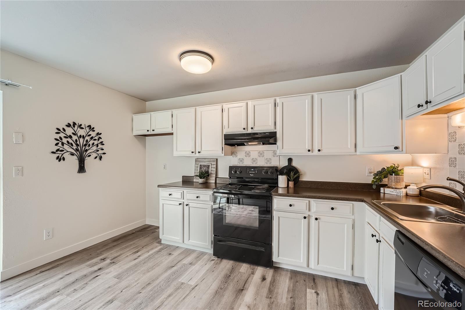 MLS Image #10 for 8905  field street 94,broomfield, Colorado