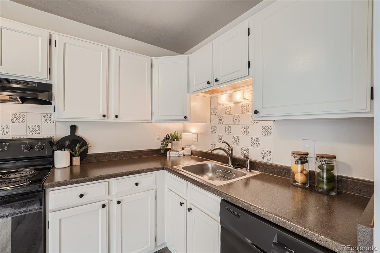 MLS Image #11 for 8905  field street 94,broomfield, Colorado