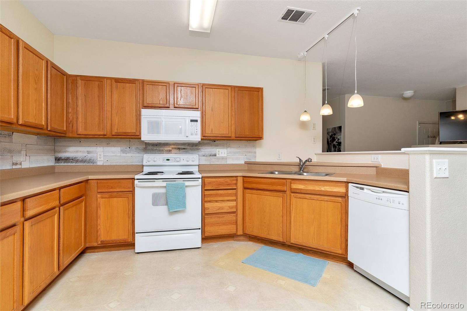 MLS Image #4 for 3231 e 103rd place,thornton, Colorado