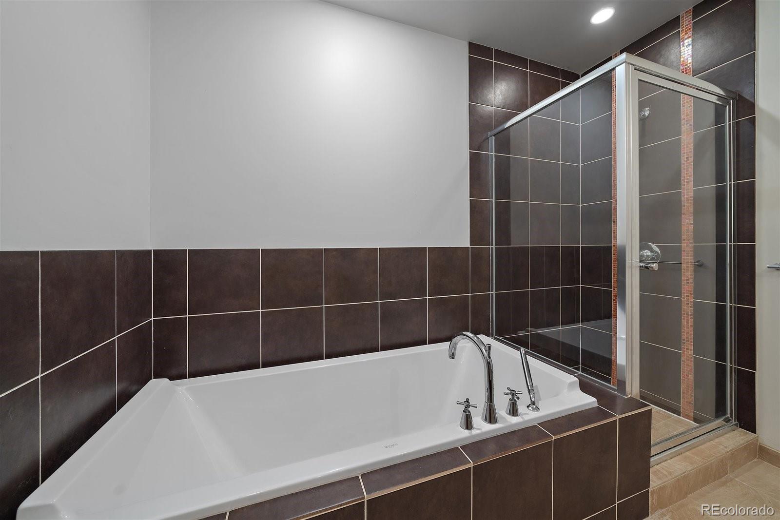 MLS Image #13 for 410  acoma street 303,denver, Colorado