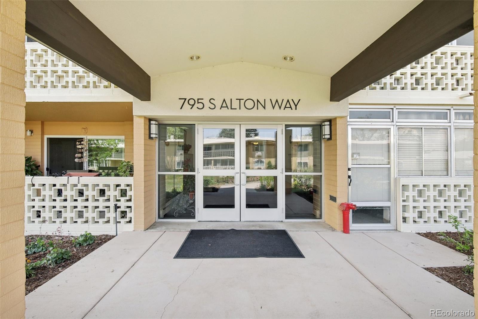 MLS Image #2 for 795 s alton way 8c,denver, Colorado