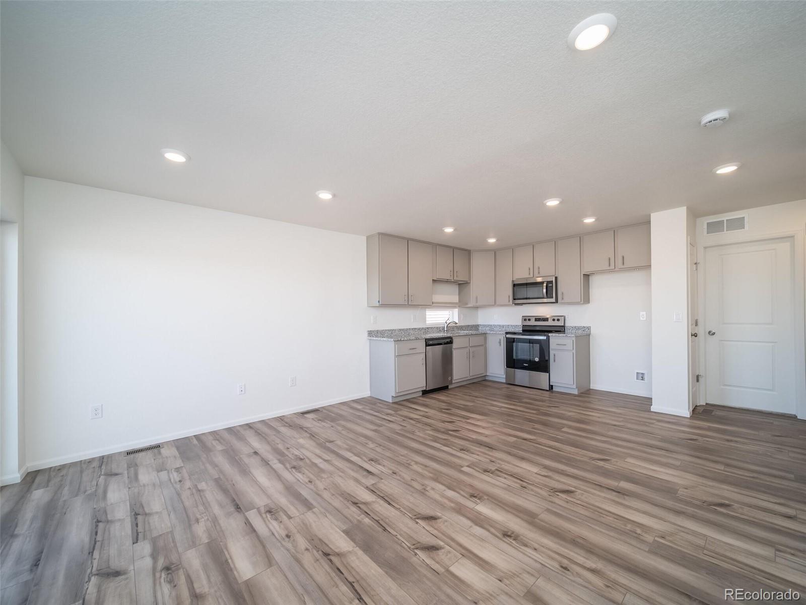 MLS Image #8 for 13466 e 103rd place,commerce city, Colorado