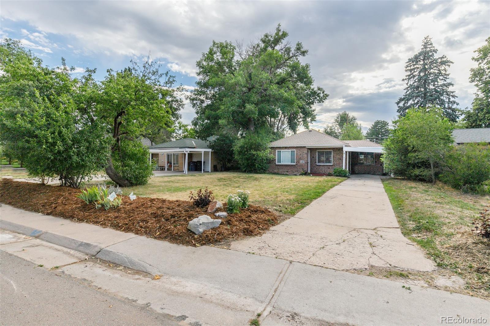 MLS Image #10 for 2141  oneida street,denver, Colorado