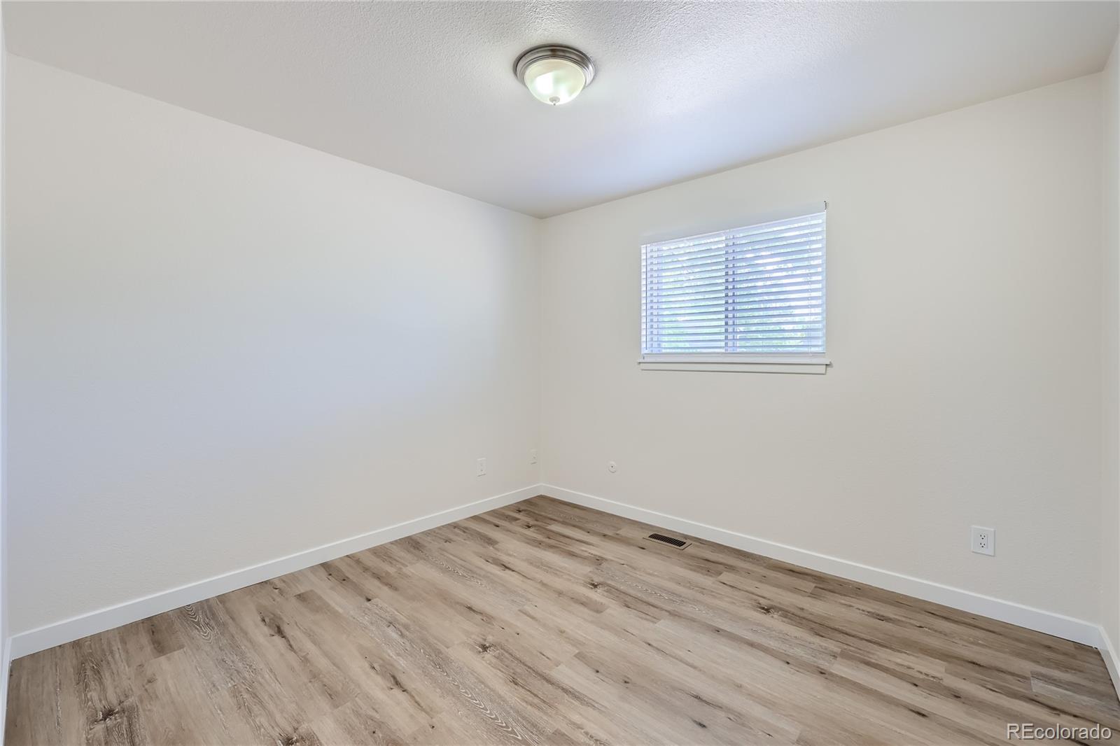 MLS Image #5 for 6010 s garland way,littleton, Colorado