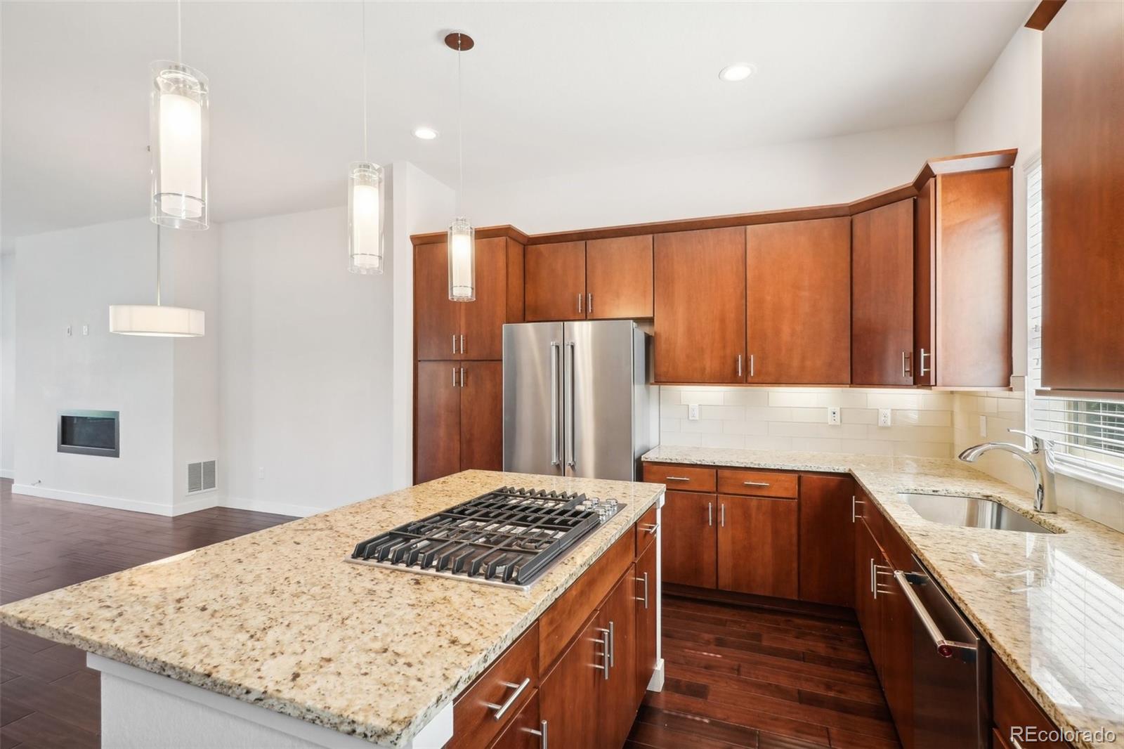 MLS Image #12 for 179 s monaco parkway ,denver, Colorado