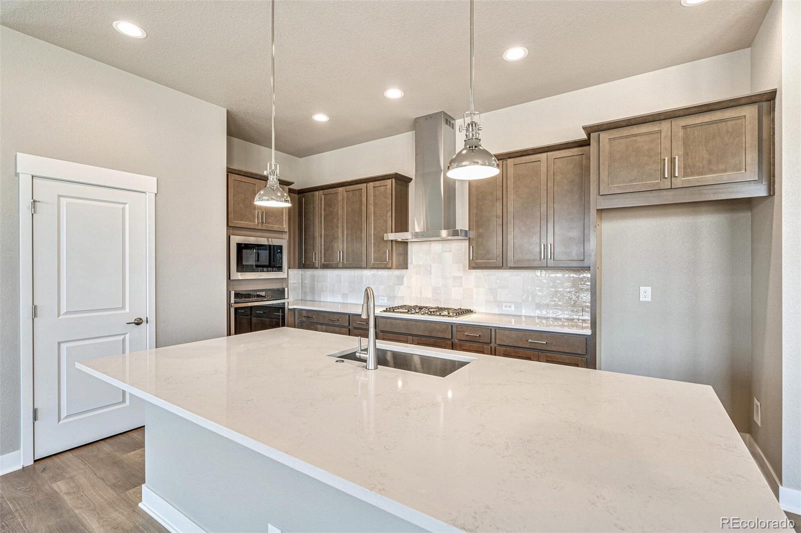 MLS Image #19 for 21022 e 63rd drive,aurora, Colorado