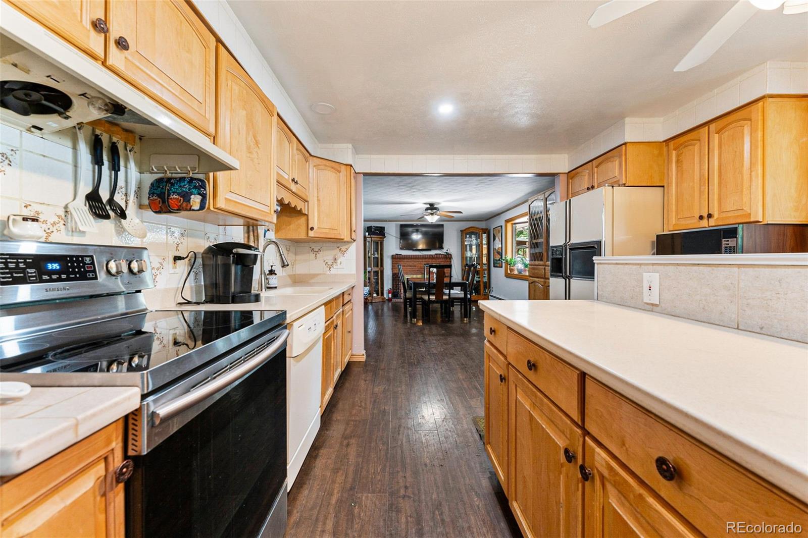 MLS Image #12 for 2828 s knoxville way,denver, Colorado