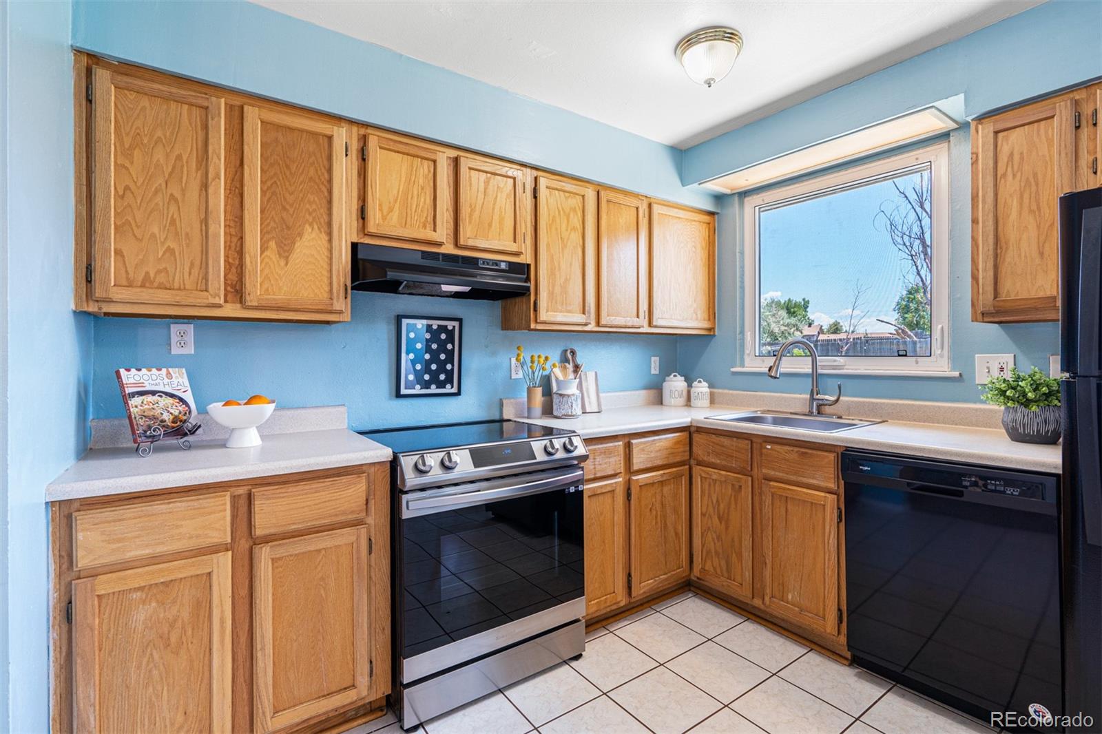 MLS Image #21 for 15682 e colorado avenue,aurora, Colorado