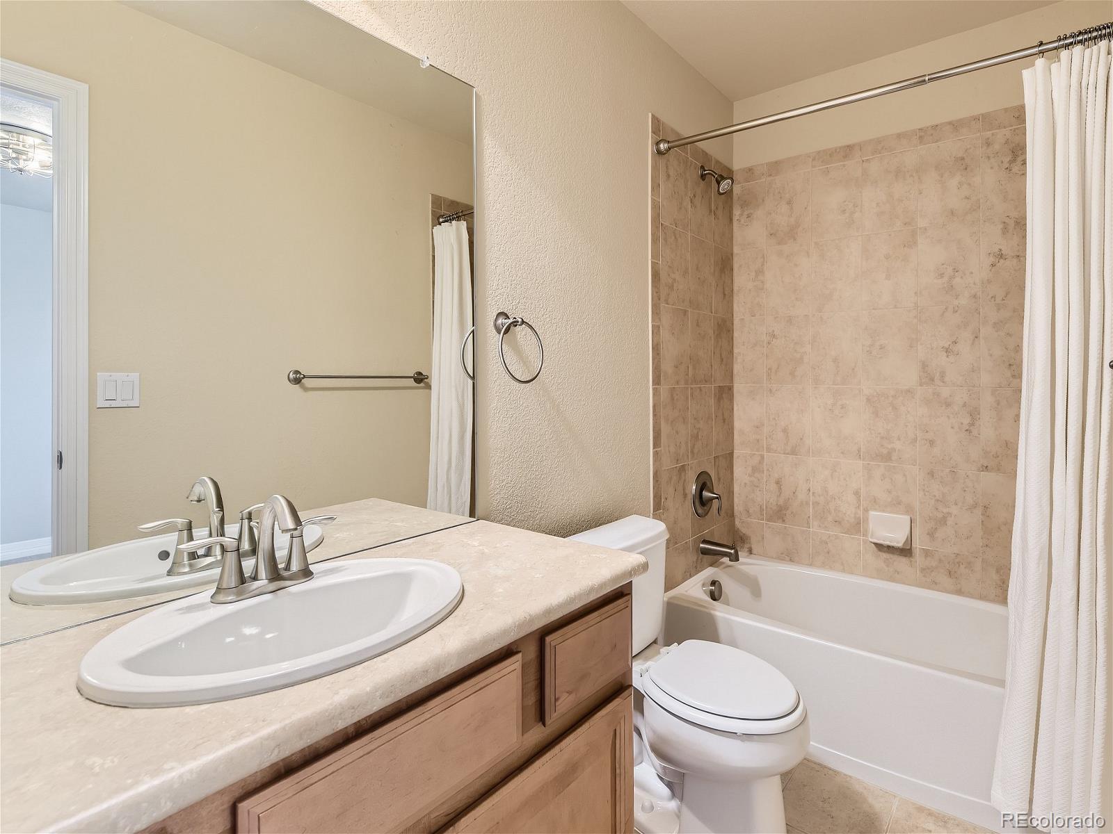 MLS Image #12 for 6419 s old hammer way,aurora, Colorado