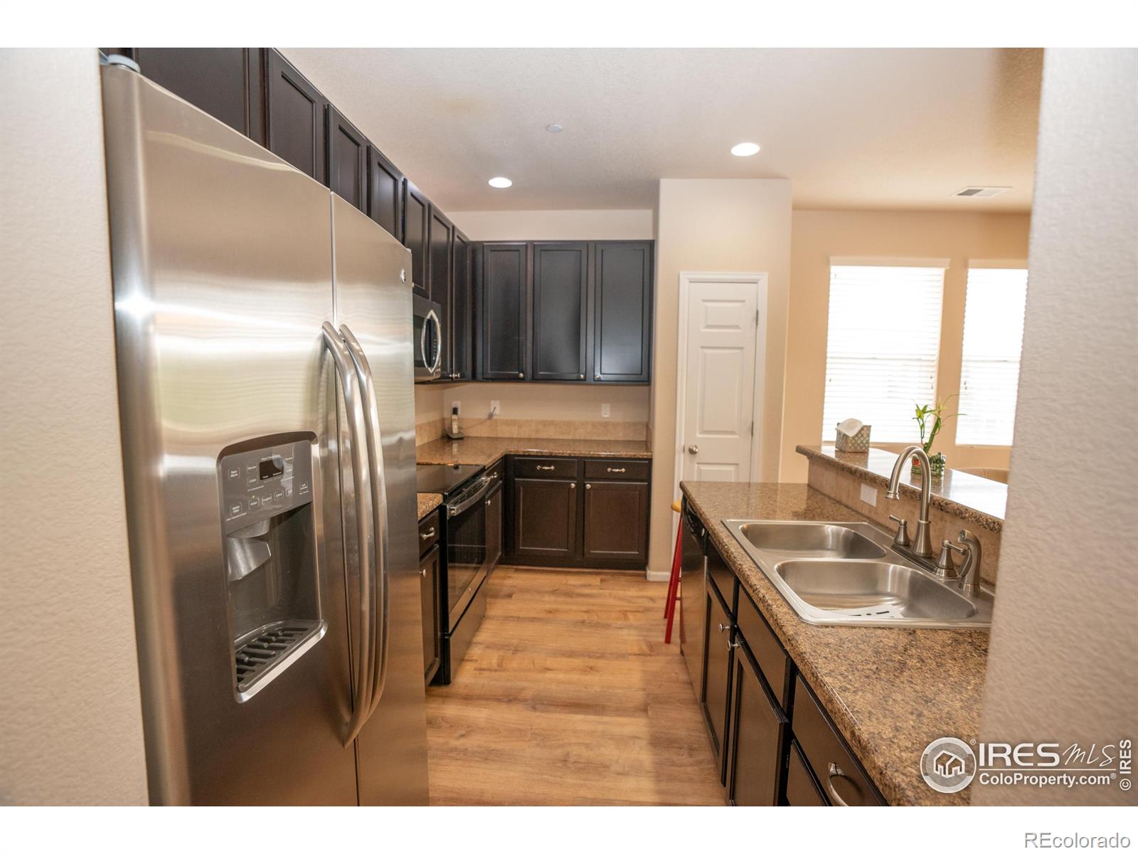 MLS Image #11 for 5120  southern cross lane,fort collins, Colorado
