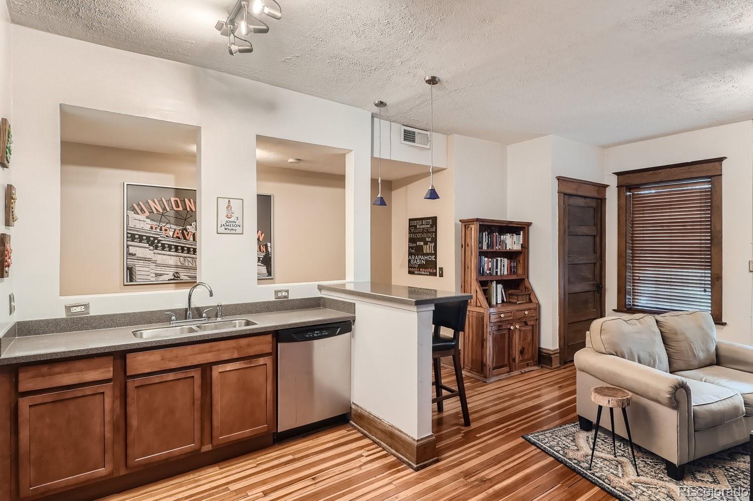 MLS Image #4 for 1210 e colfax avenue 206,denver, Colorado