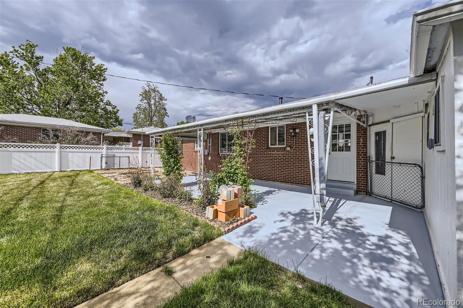 MLS Image #23 for 8147  vallejo street,denver, Colorado