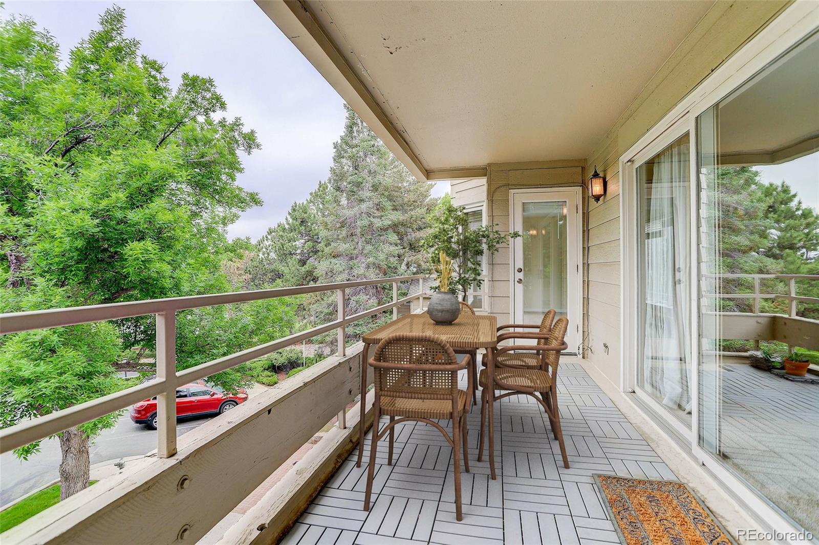 MLS Image #10 for 4605 s yosemite street 301,denver, Colorado