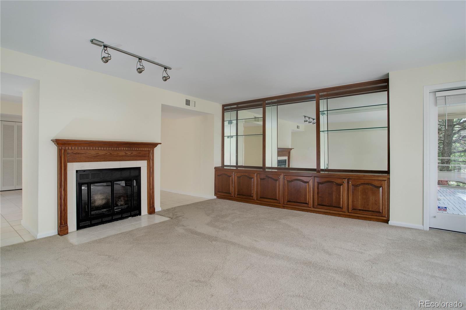 MLS Image #18 for 4605 s yosemite street 301,denver, Colorado