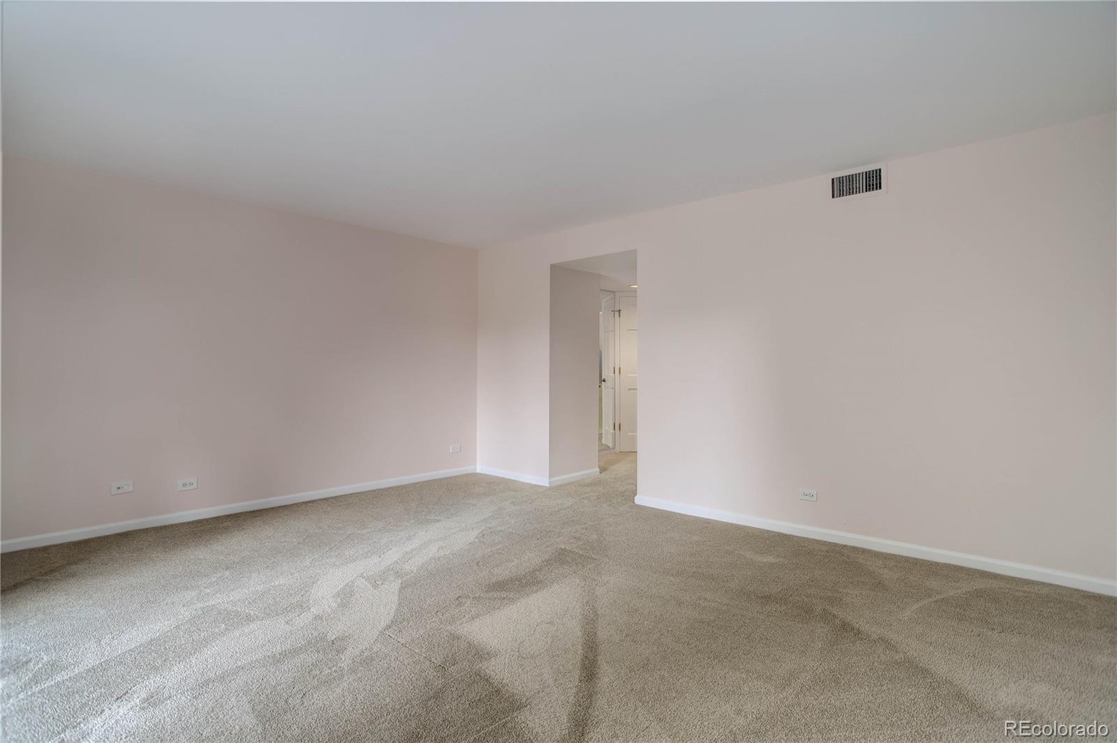 MLS Image #25 for 4605 s yosemite street 301,denver, Colorado