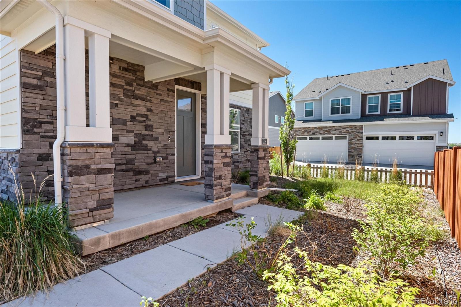 MLS Image #1 for 706 n quatar street,aurora, Colorado