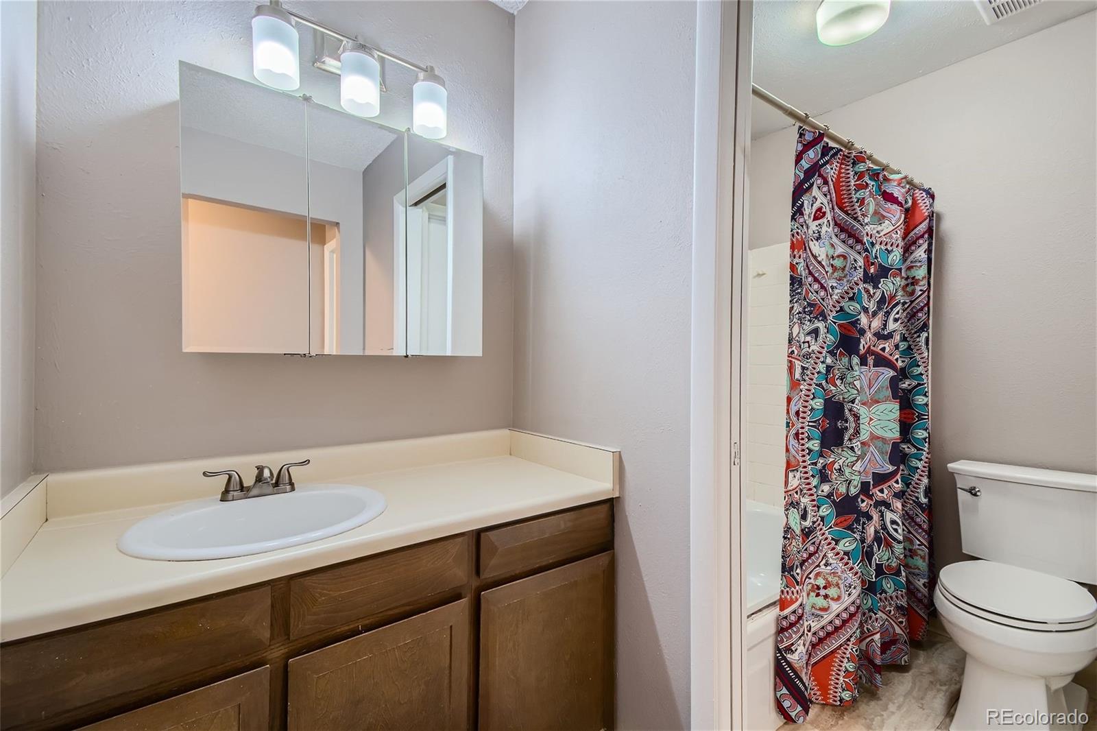 MLS Image #7 for 2557 s dover street,lakewood, Colorado