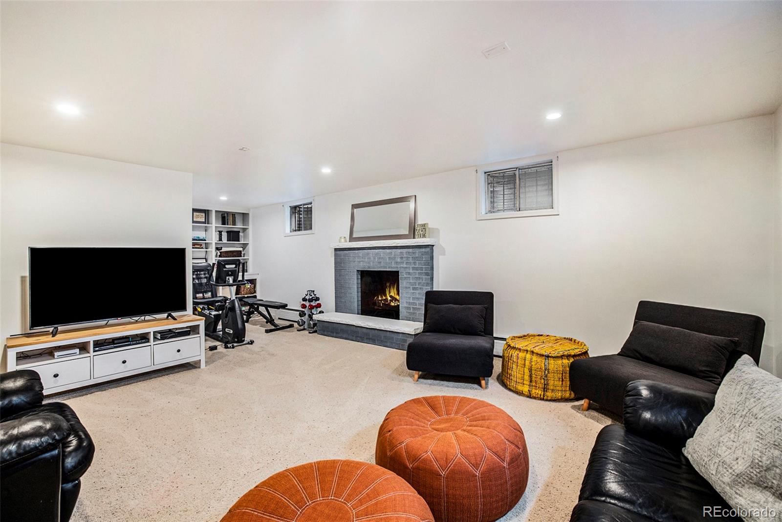 MLS Image #28 for 3930 s hillcrest drive,denver, Colorado