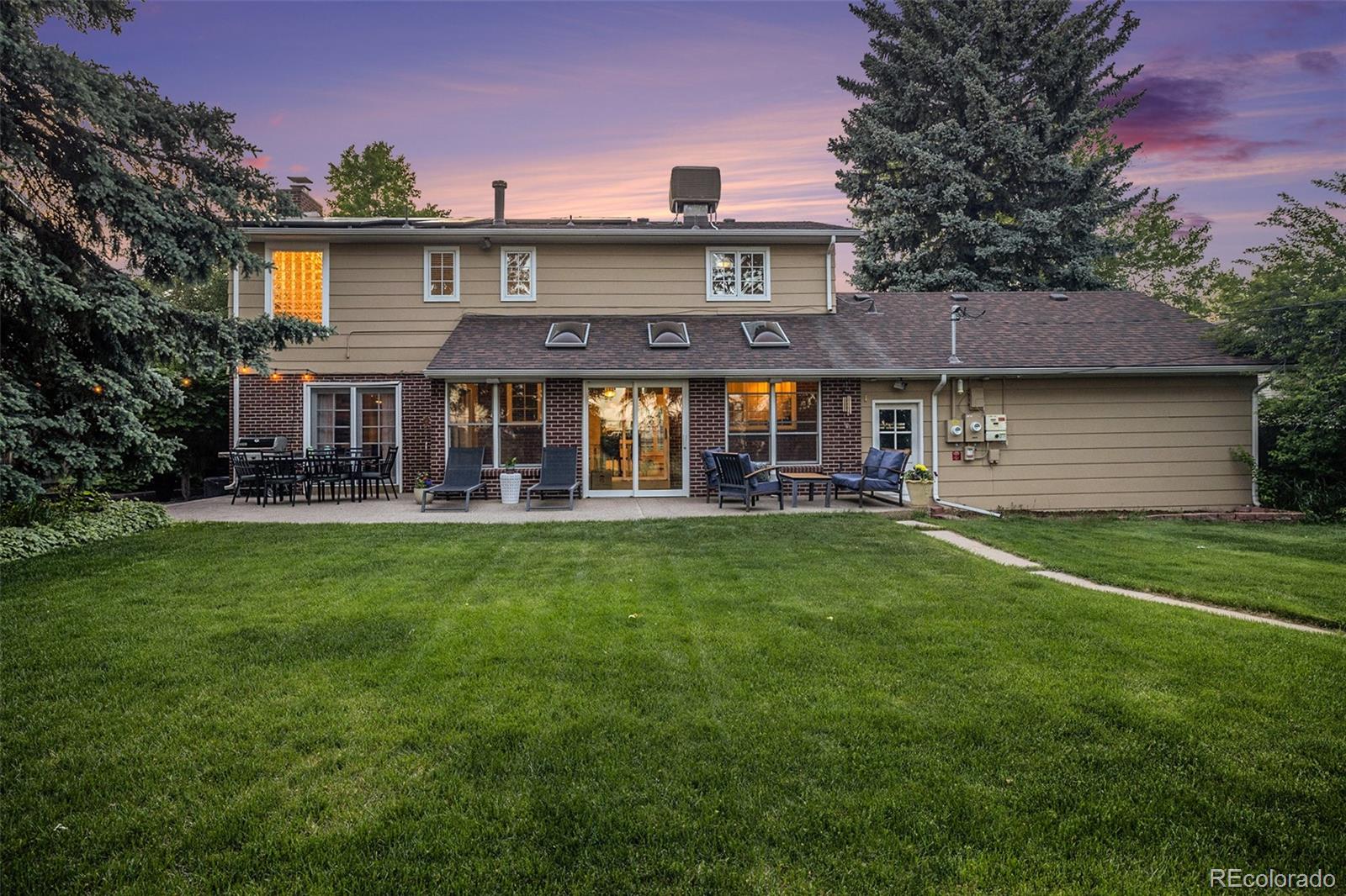 MLS Image #38 for 3930 s hillcrest drive,denver, Colorado