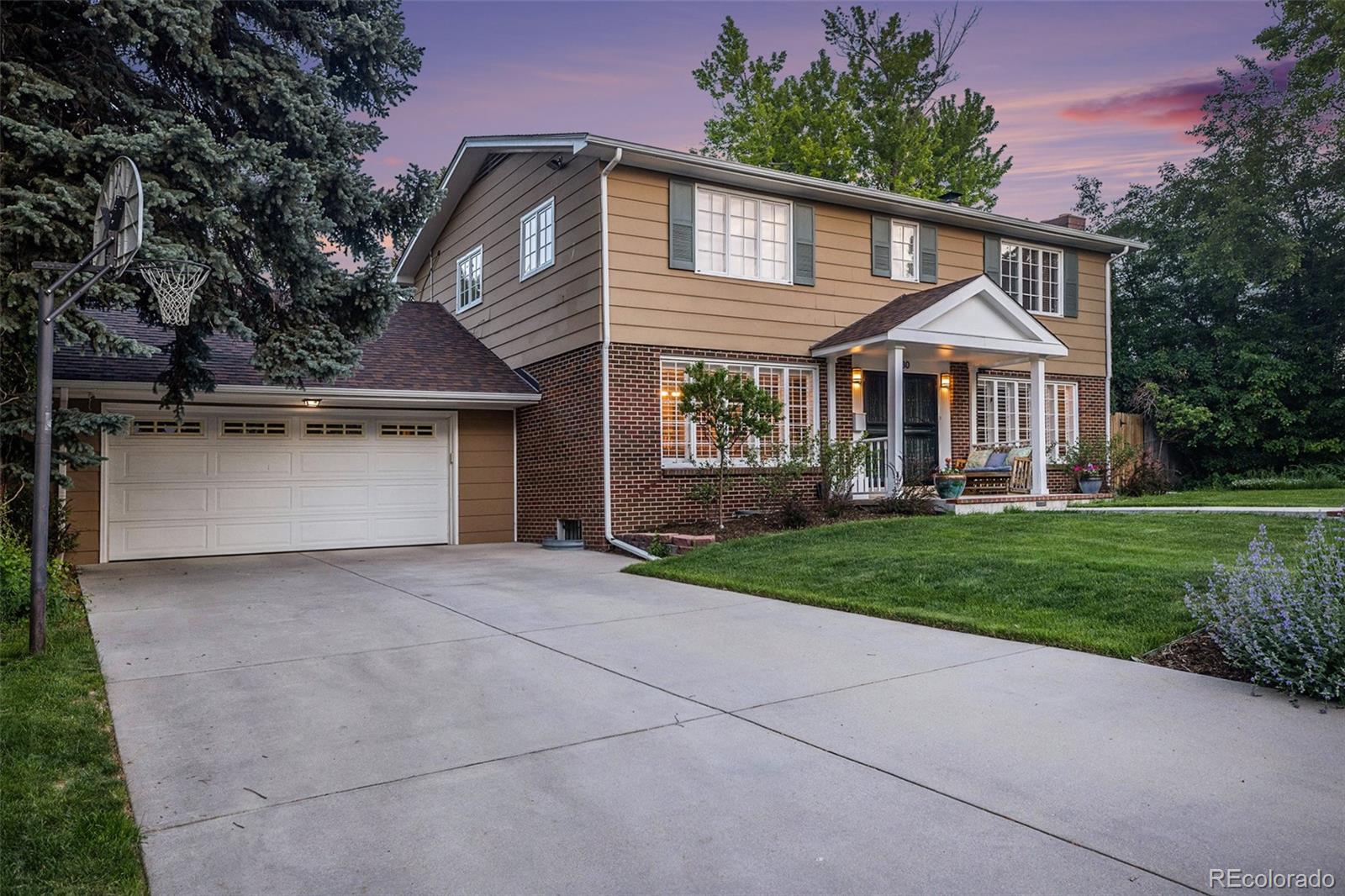 MLS Image #39 for 3930 s hillcrest drive,denver, Colorado