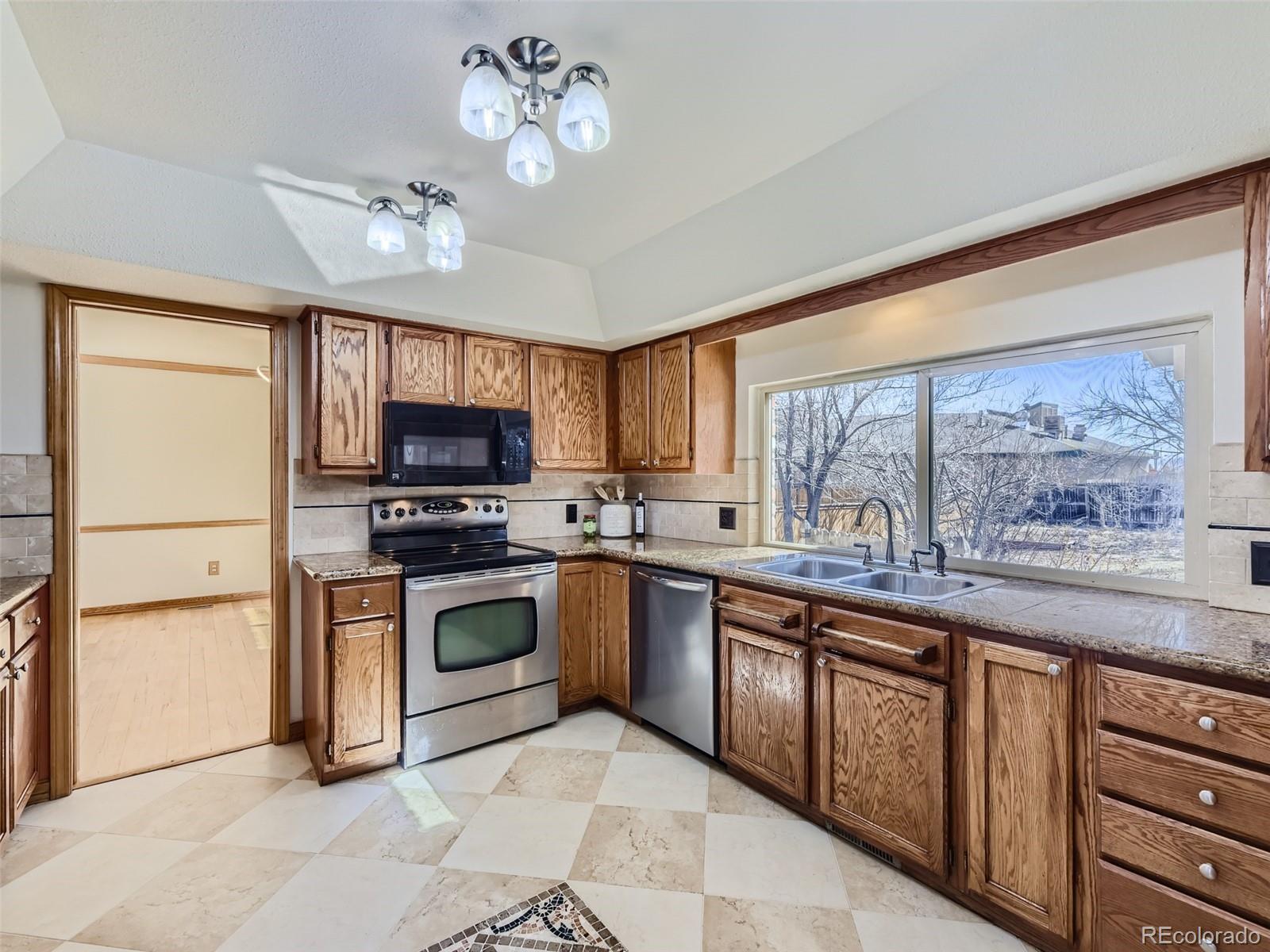 MLS Image #15 for 6754 w hinsdale place,littleton, Colorado