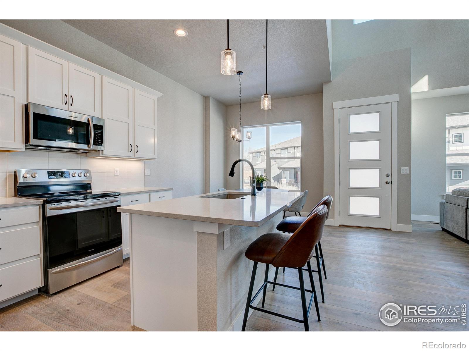 MLS Image #3 for 208  high point drive,longmont, Colorado