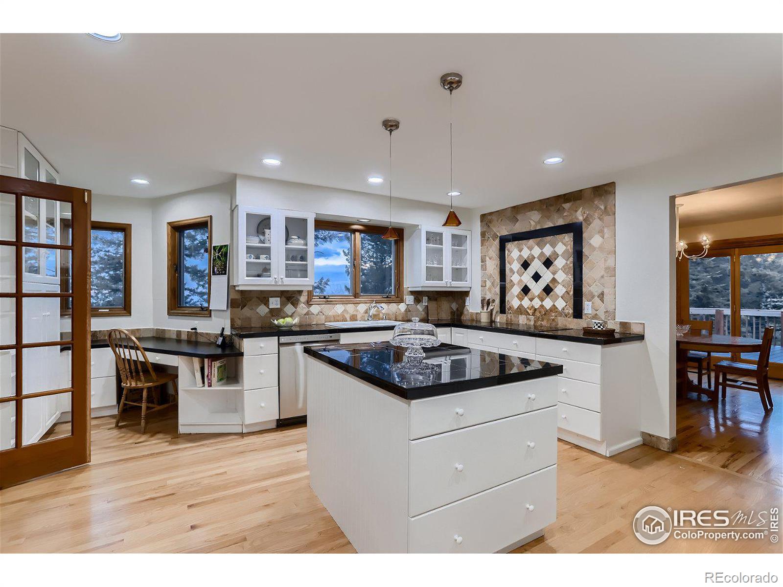 MLS Image #5 for 124  deer trail circle,boulder, Colorado