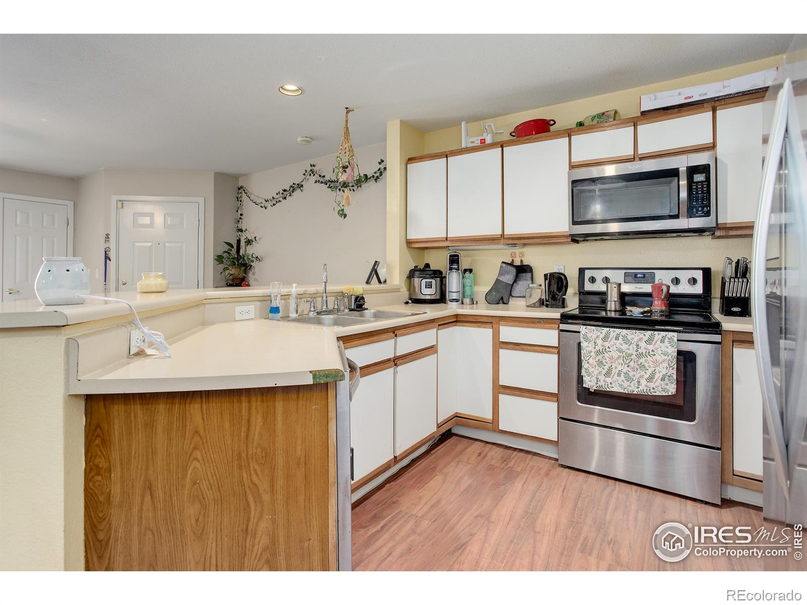 MLS Image #7 for 33 s boulder circle,boulder, Colorado